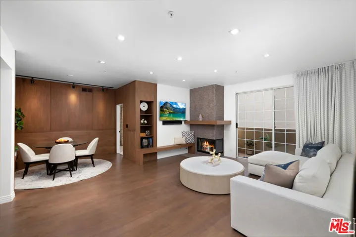 930 N Doheny Drive 317, West Hollywood, California 90069