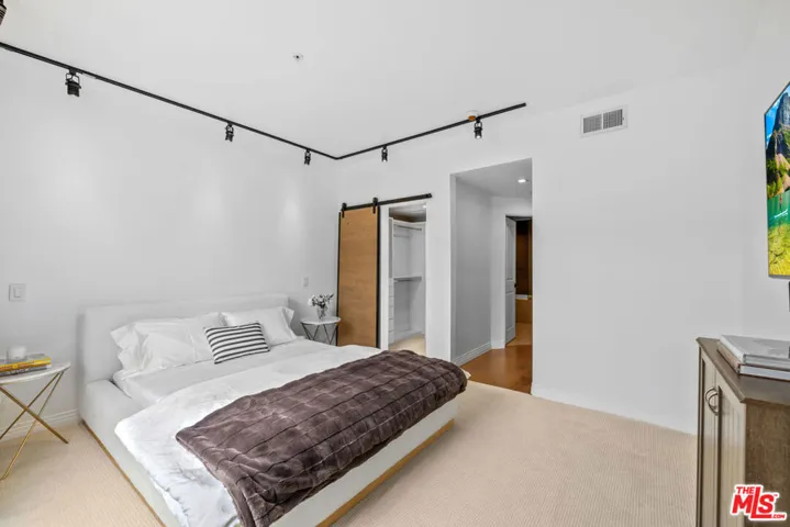 930 N Doheny Drive 317, West Hollywood, California 90069