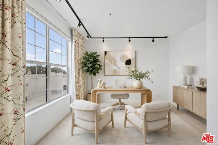 930 N Doheny Drive 317, West Hollywood, California 90069