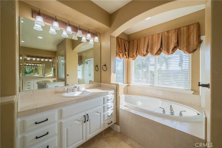 3807 Wendi Court, Fallbrook, California 92028