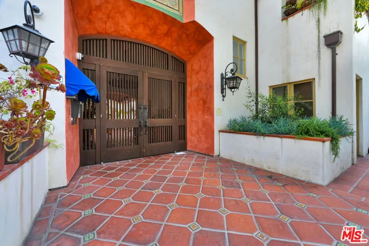 1414 N Harper Avenue 5, West Hollywood, California 90046