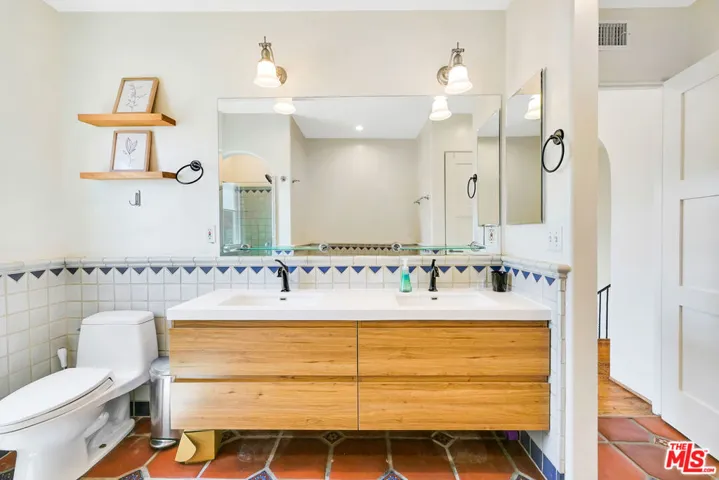 1414 N Harper Avenue 5, West Hollywood, California 90046