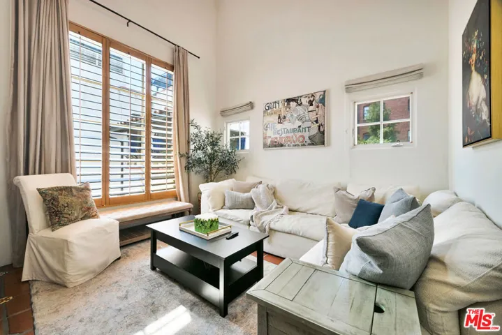 1414 N Harper Avenue 5, West Hollywood, California 90046