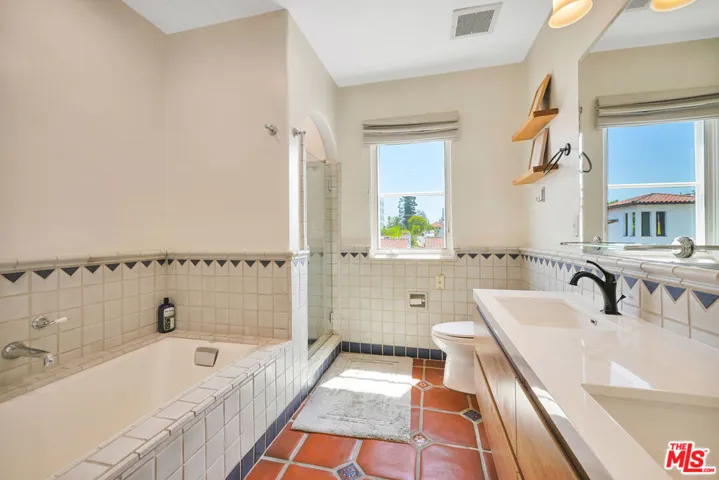 1414 N Harper Avenue 5, West Hollywood, California 90046