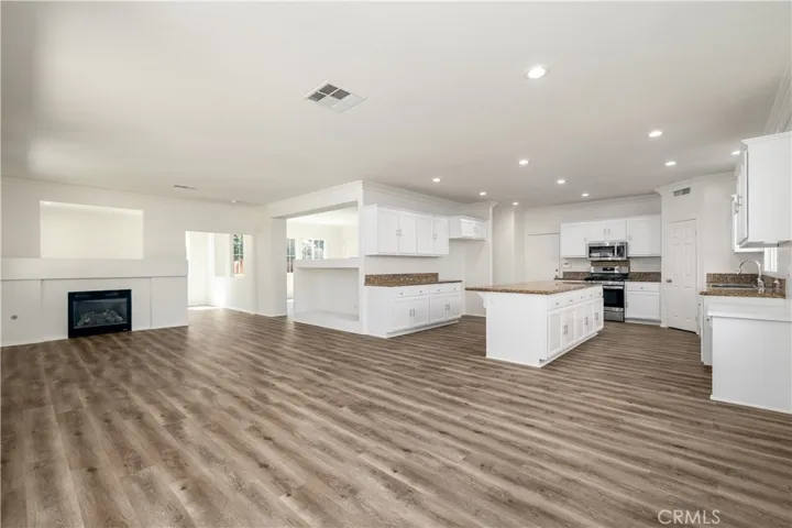 23626 Black Oak, Murrieta, California 92562