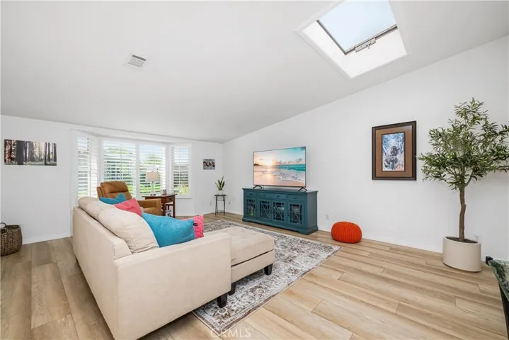 1560 Homewood Road 114b, Seal Beach, California 90740