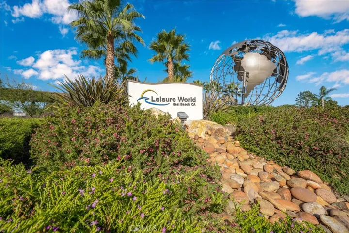 1560 Homewood Road 114b, Seal Beach, California 90740