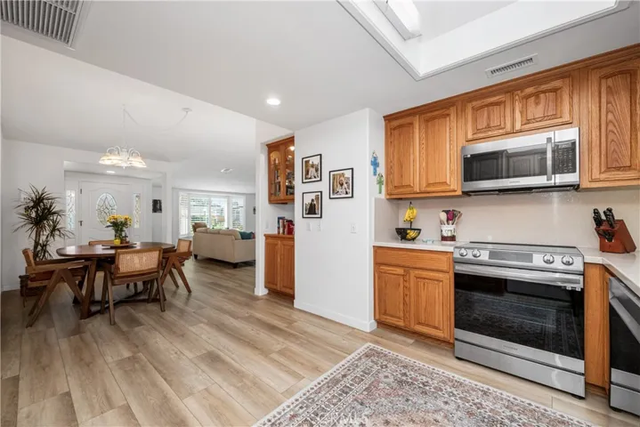 1560 Homewood Road 114b, Seal Beach, California 90740