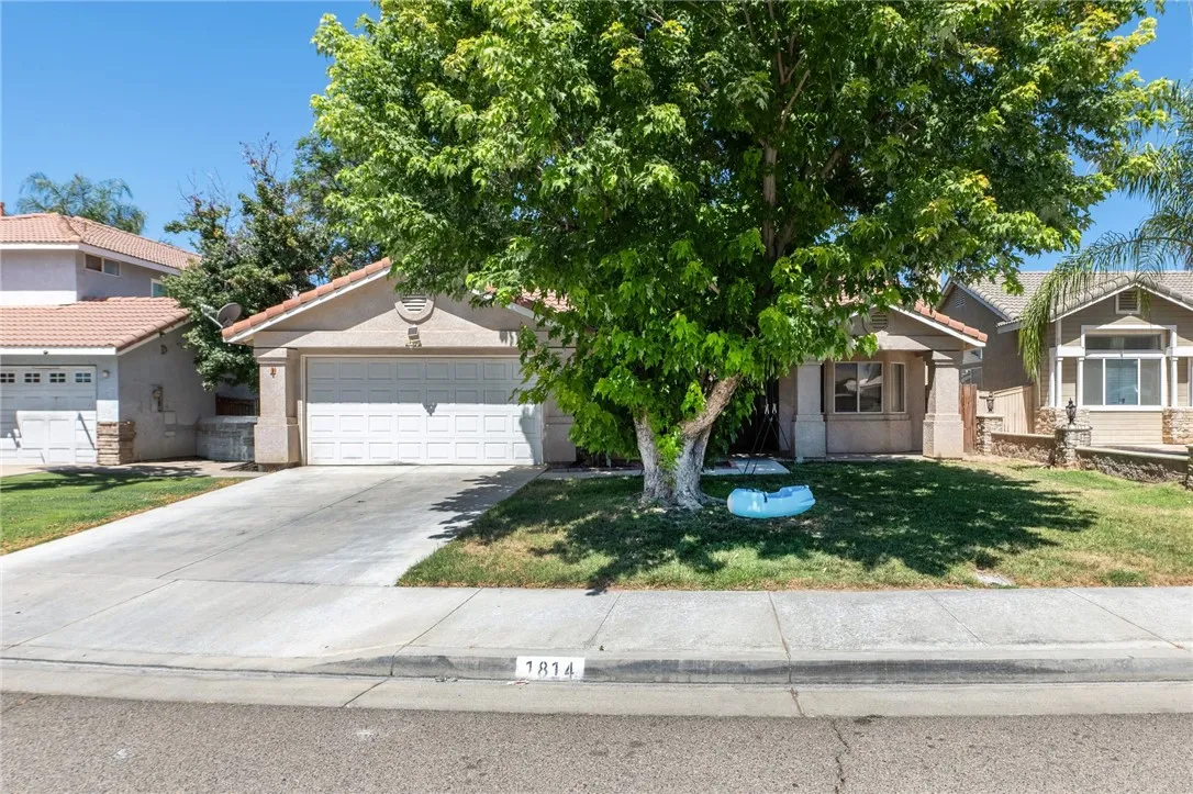 1814 Rosemont Cir, San Jacinto, CA 92583-6020 Front of Home