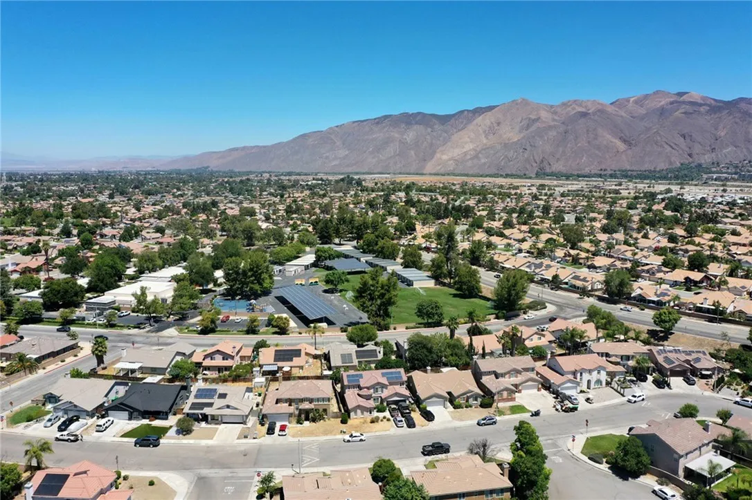1814 Rosemont Cir, San Jacinto, CA 92583