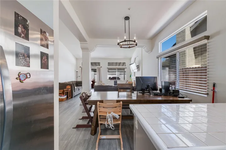 1814 Rosemont Cir, San Jacinto, CA 92583 Kitchen to Open Floorplan