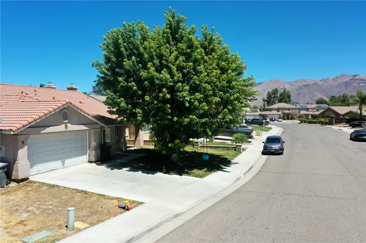 1814 Rosemont Cir, San Jacinto, CA 92583
