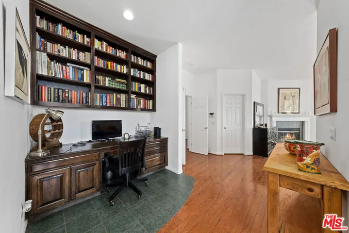9640 Sierra Highway, Santa Clarita, California 91390