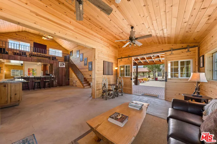 9640 Sierra Highway, Santa Clarita, California 91390