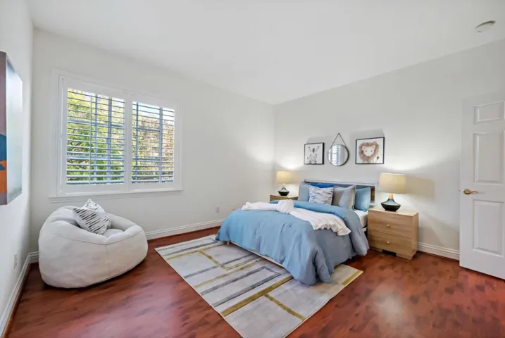 Upstairs Bedroom with Jack & Jill Bathroom