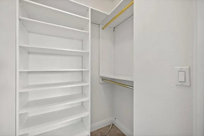 Walk-in closet