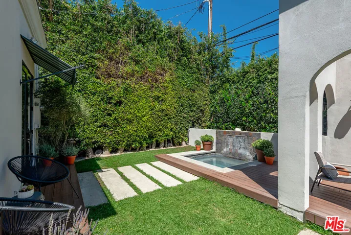 8727 Bonner Drive, Los Angeles, California 90048
