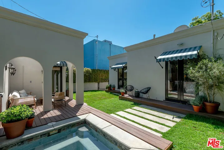 8727 Bonner Drive, Los Angeles, California 90048