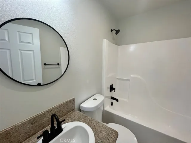 1004 S Riverside Avenue D-3, Rialto, California 92376