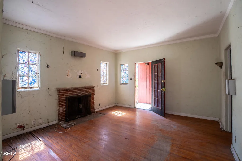 5007 Los Robles St - Low Res-03