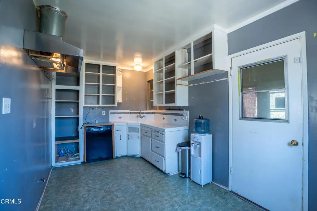 5007 Los Robles St - Low Res-27