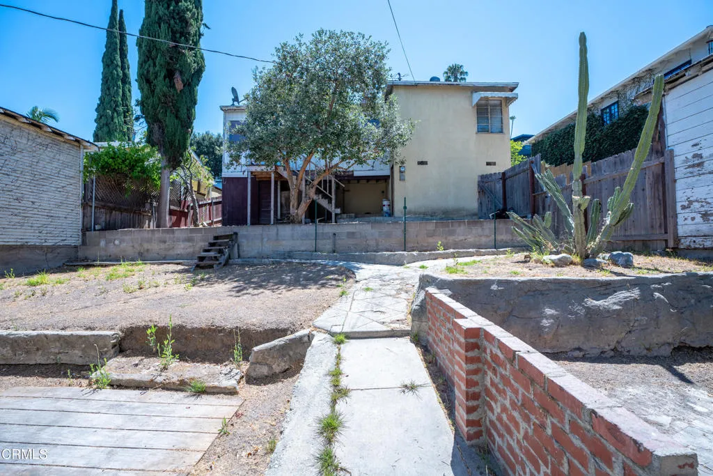 5007 Los Robles St - Low Res-15