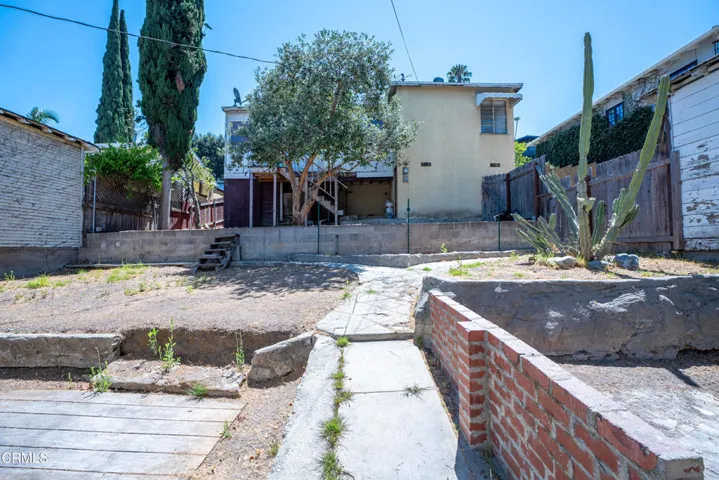 5007 Los Robles St - Low Res-15