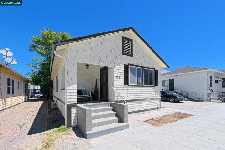 226 W 9th St, Pittsburg, California 94565