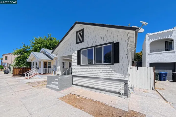 226 W 9th St, Pittsburg, California 94565