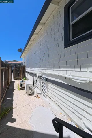 226 W 9th St, Pittsburg, California 94565