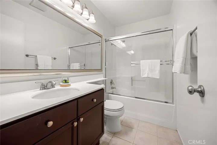 3423 E White Chapel Court E, Orange, California 92869