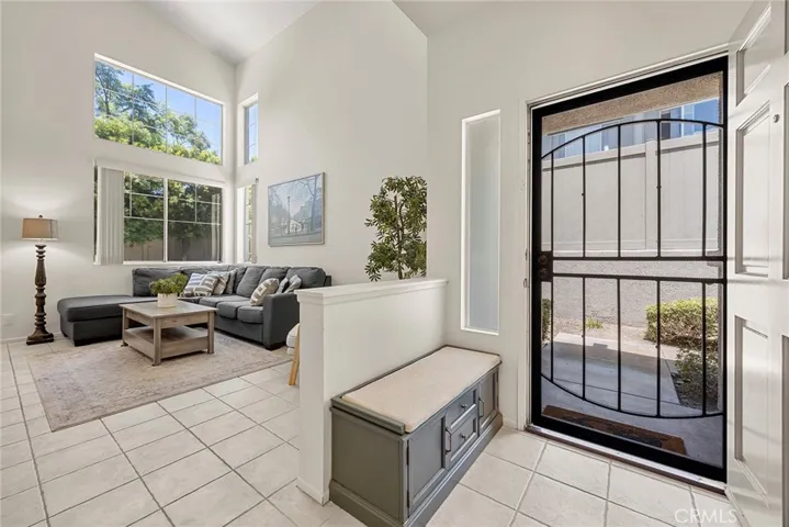 3423 E White Chapel Court E, Orange, California 92869