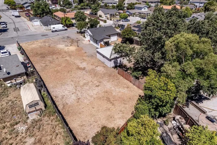 1422 York Avenue, Campbell, California 95008