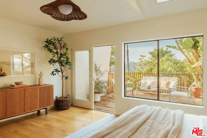1225 W Avenue 37, Los Angeles, California 90065