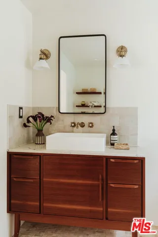 1225 W Avenue 37, Los Angeles, California 90065
