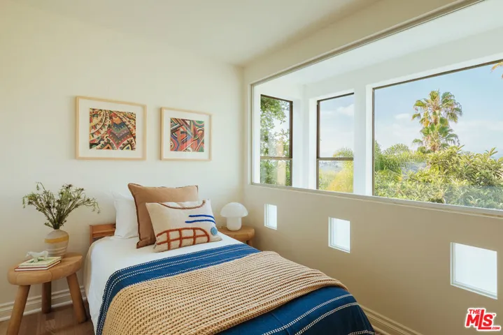 1225 W Avenue 37, Los Angeles, California 90065