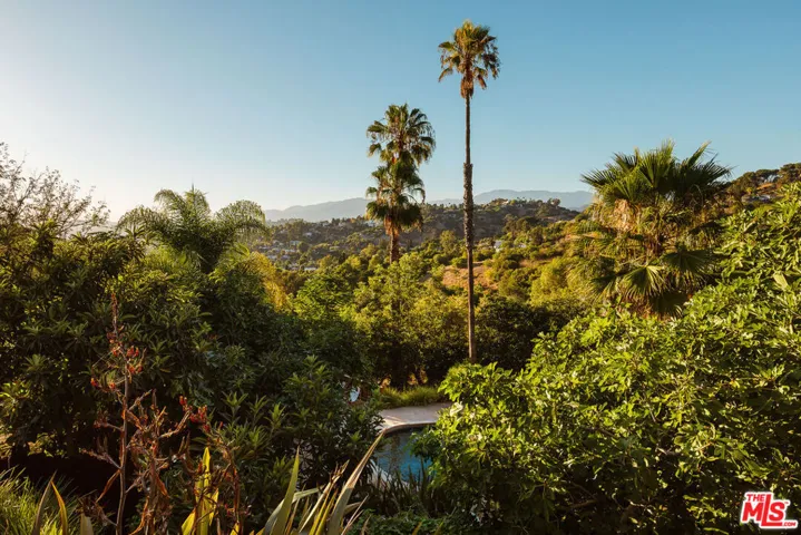 1225 W Avenue 37, Los Angeles, California 90065