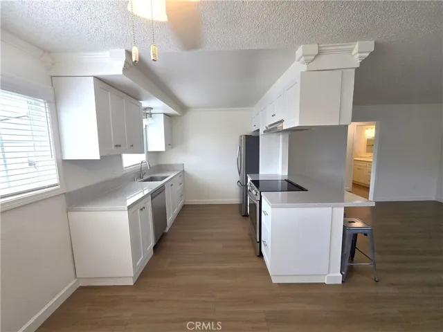 1214 Agate Street D, Redondo Beach, California 90277