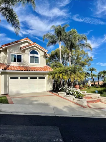 25 Vista Firenze, Laguna Hills, California 92653