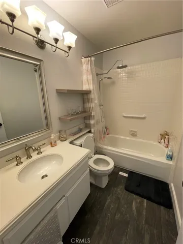 25 Vista Firenze, Laguna Hills, California 92653