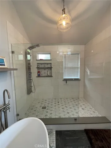 25 Vista Firenze, Laguna Hills, California 92653