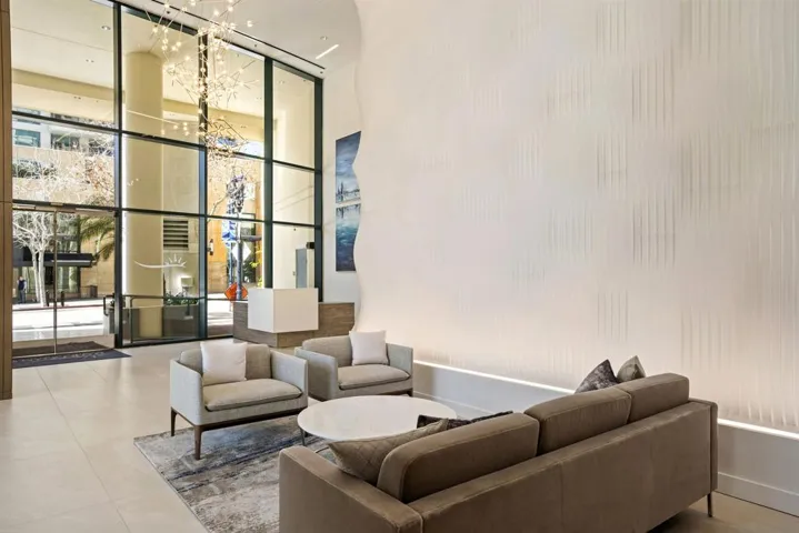 555 Front St. 1302, San Diego, California 92101