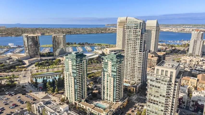 555 Front St. 1302, San Diego, California 92101