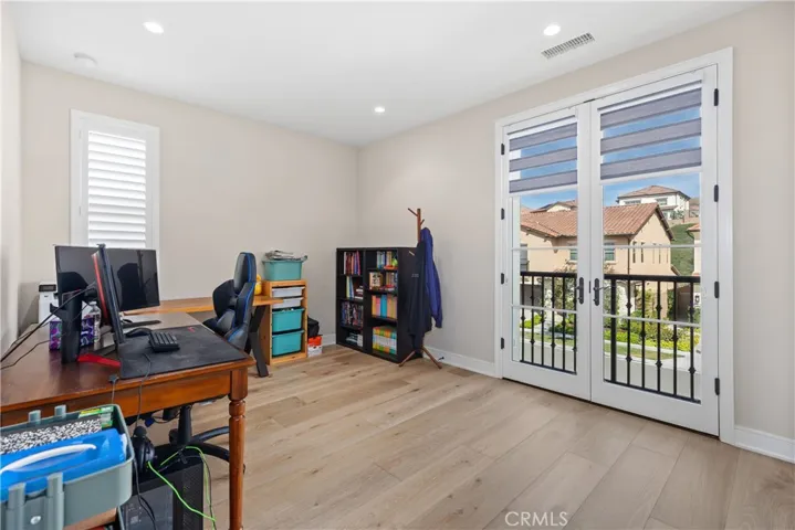 142 Sabbia, Irvine, California 92602