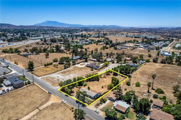 765 W County Line, Calimesa, California 92320