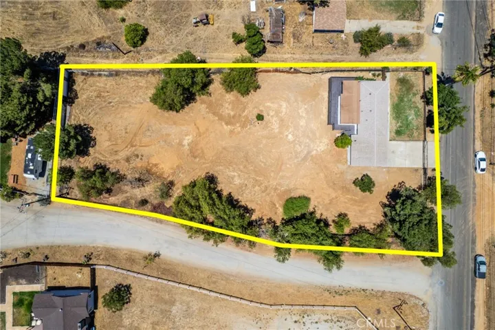 765 W County Line, Calimesa, California 92320
