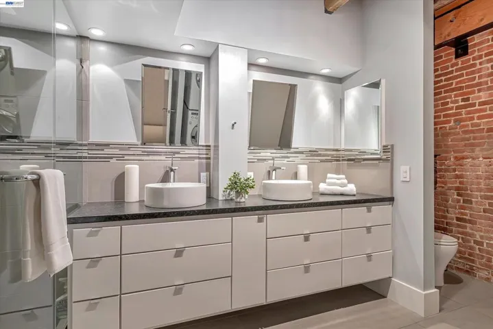 650 Delancey St 103, San Francisco, California 94107