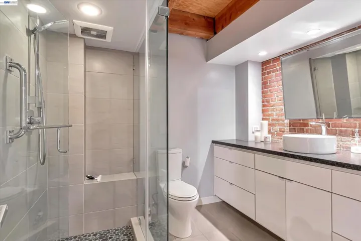 650 Delancey St 103, San Francisco, California 94107