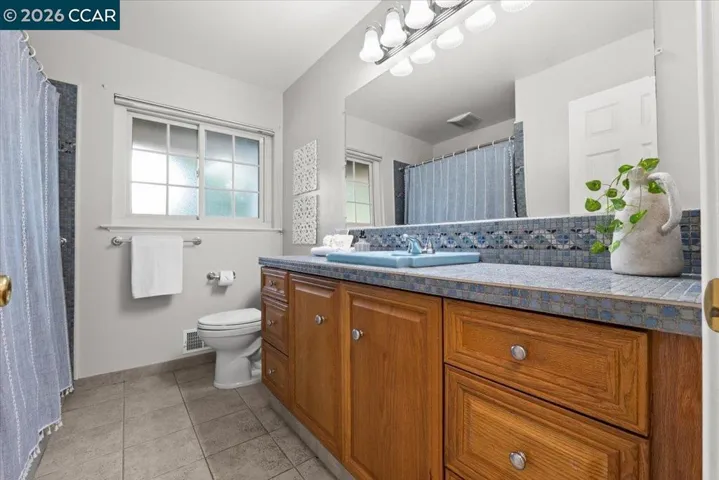 114 Combs Ln, Vallejo, California 94590