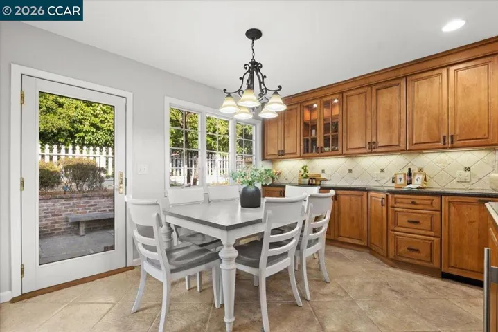 114 Combs Ln, Vallejo, California 94590